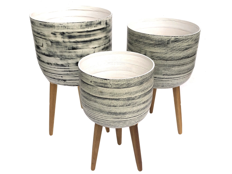 Plant stand with removable legs